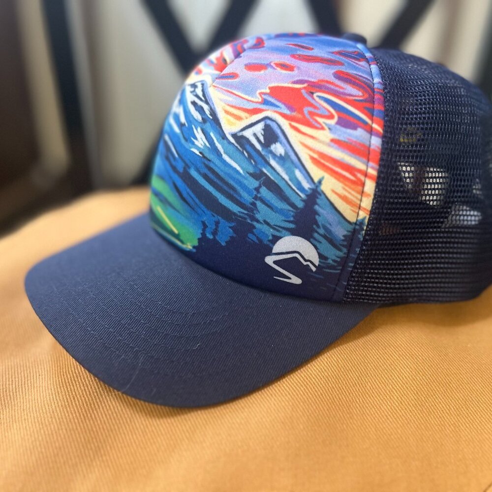 NWT Sunday Afternoon Artist Series women's trucker hat